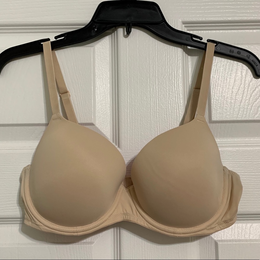 VS Pink Lightly Lined Bra